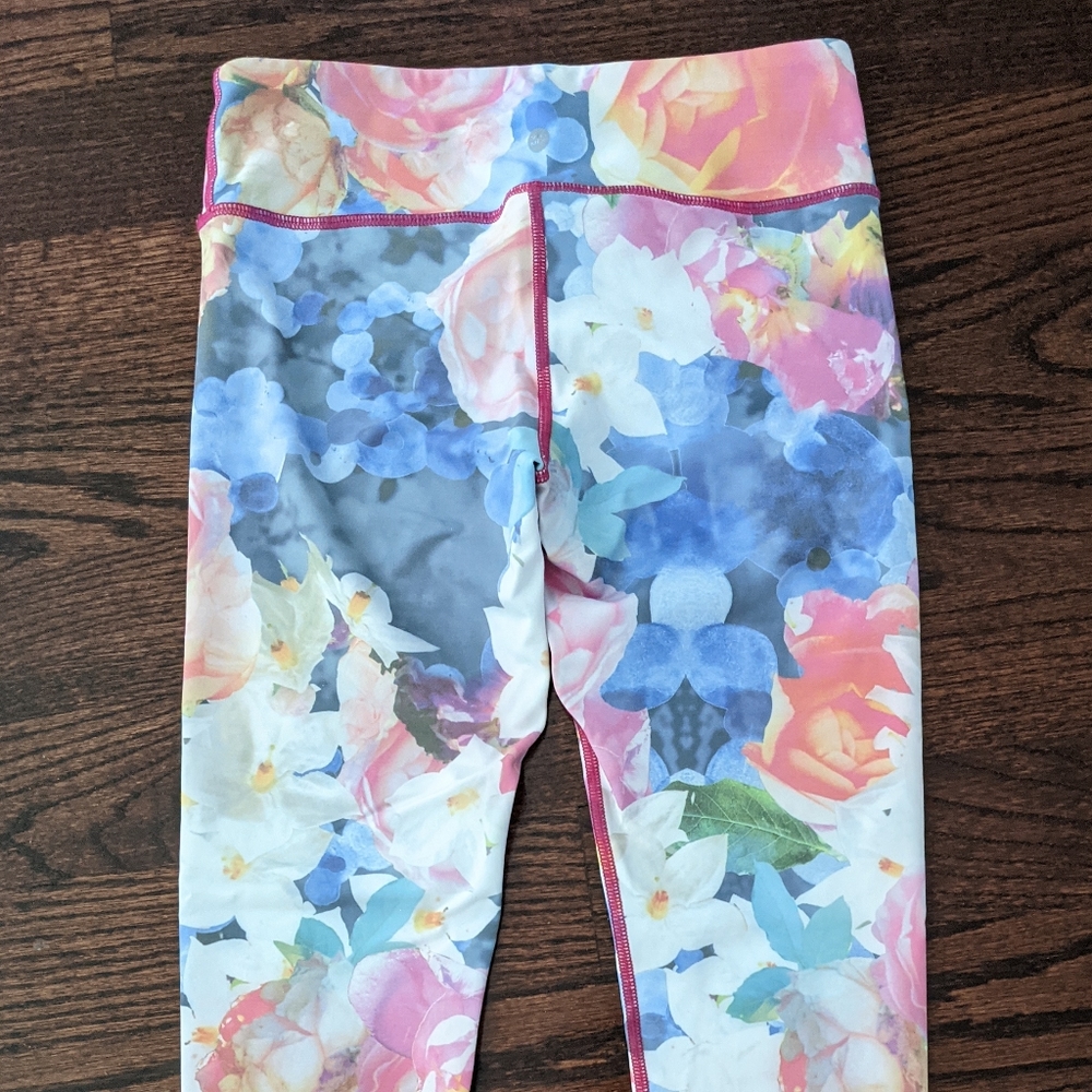 Vimmia Bloom Burst ankle length leggings